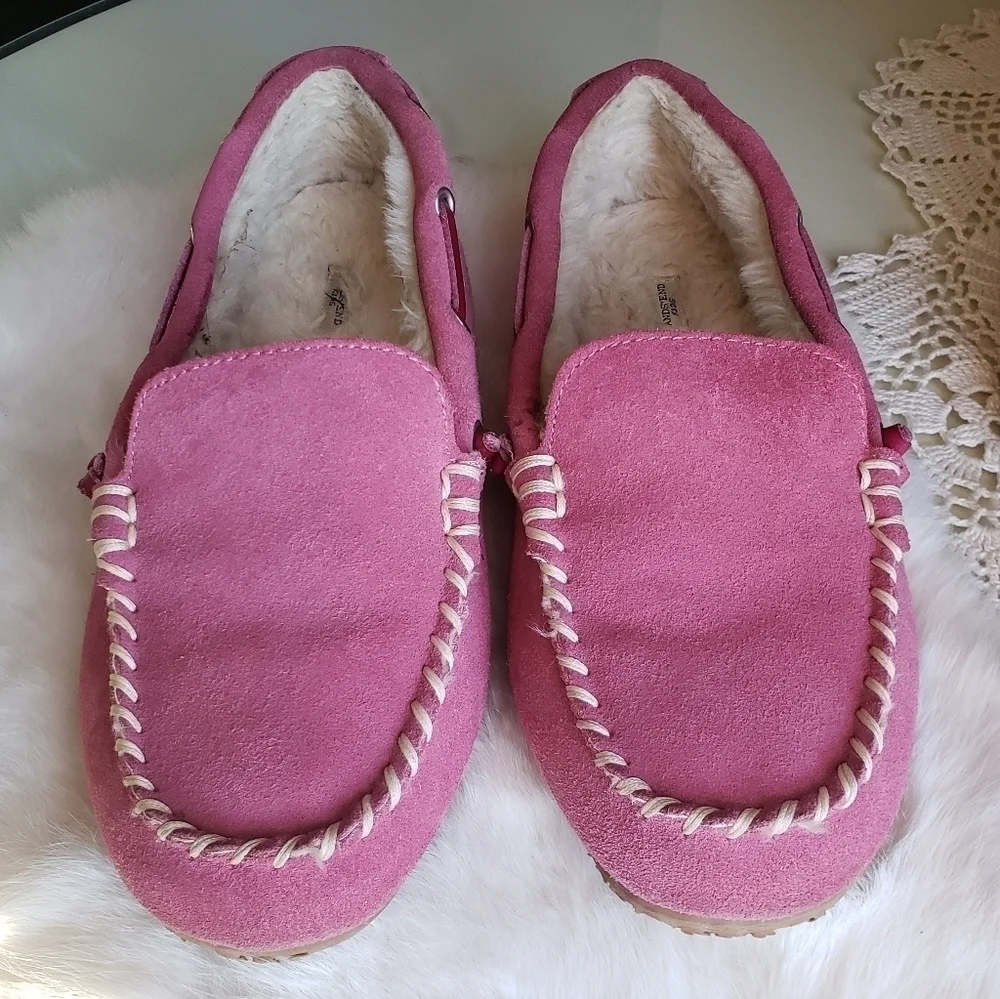 Lands' End Girl's Suede Mocassin Slippers-Size 6